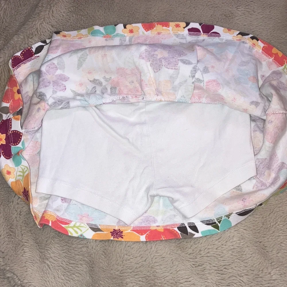 🔹4 for $30 Gymboree Floral Skort, Girls Size 6